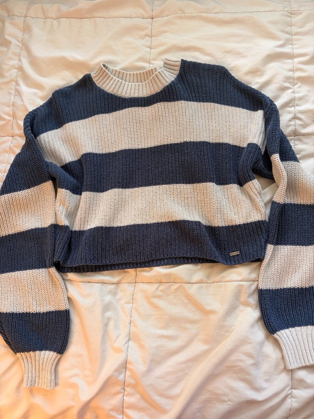 Hollister Co. Women's Navy and Blue Cardigan